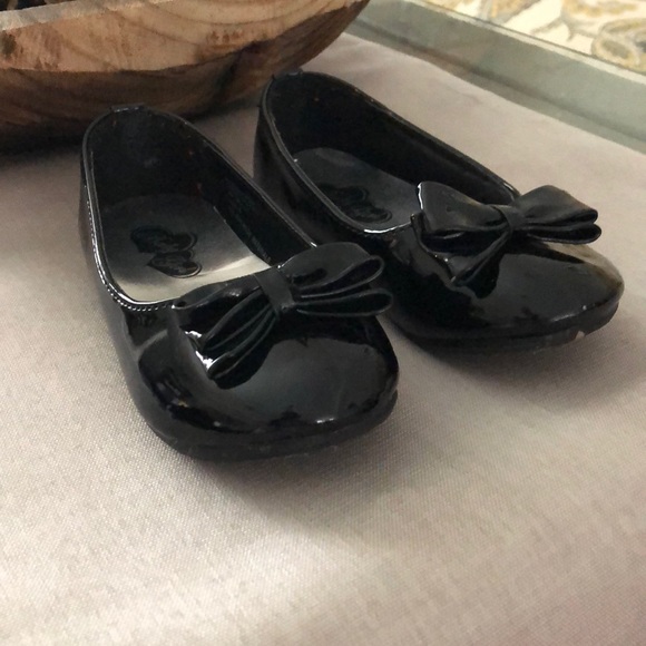 Shiny Black Shoes, toddler 8 - Picture 4 of 4